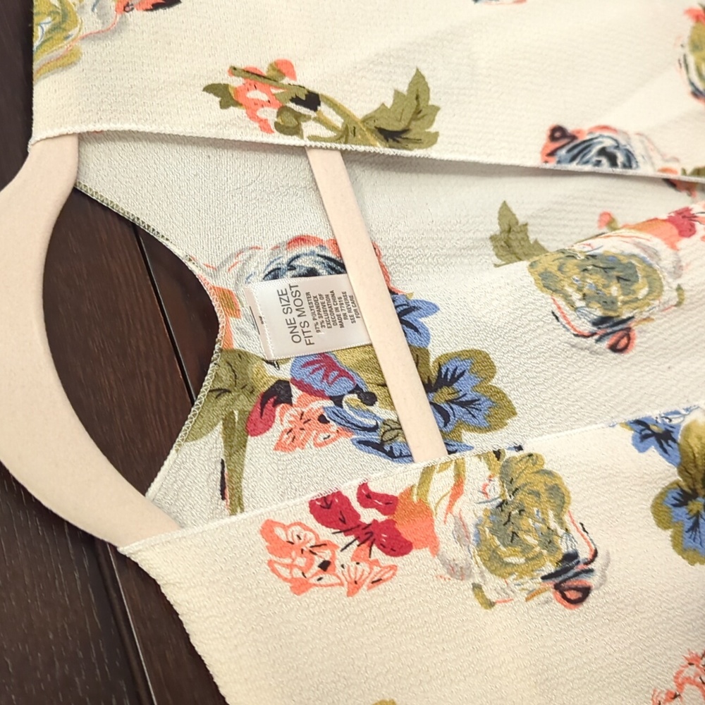 Floral Ruana - Picture 2 of 4